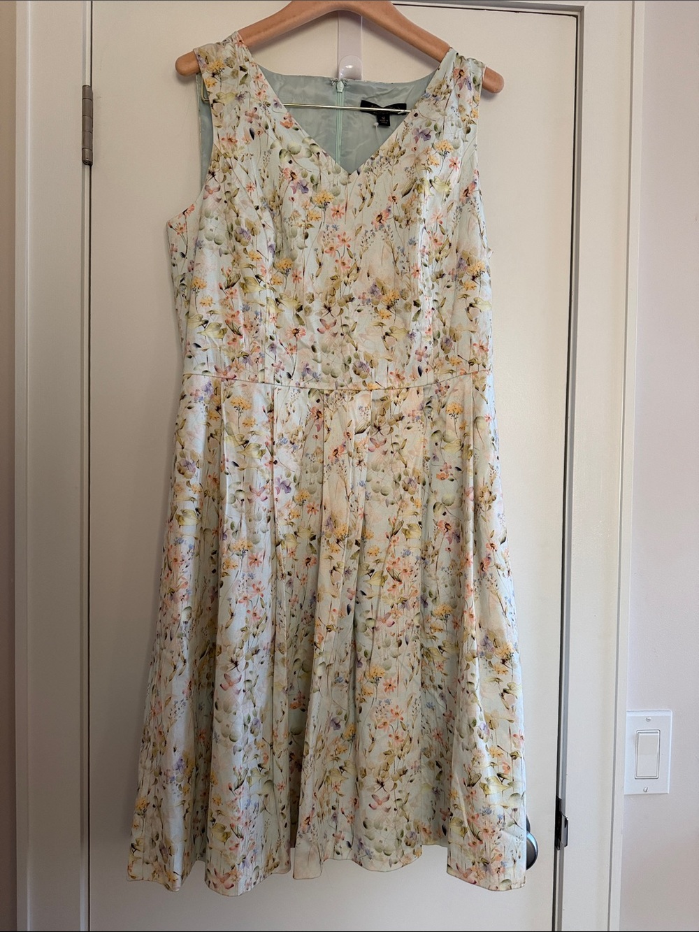 Brooks Brothers Womens Multicolor Floral V Neck Sleeveless dress size:12